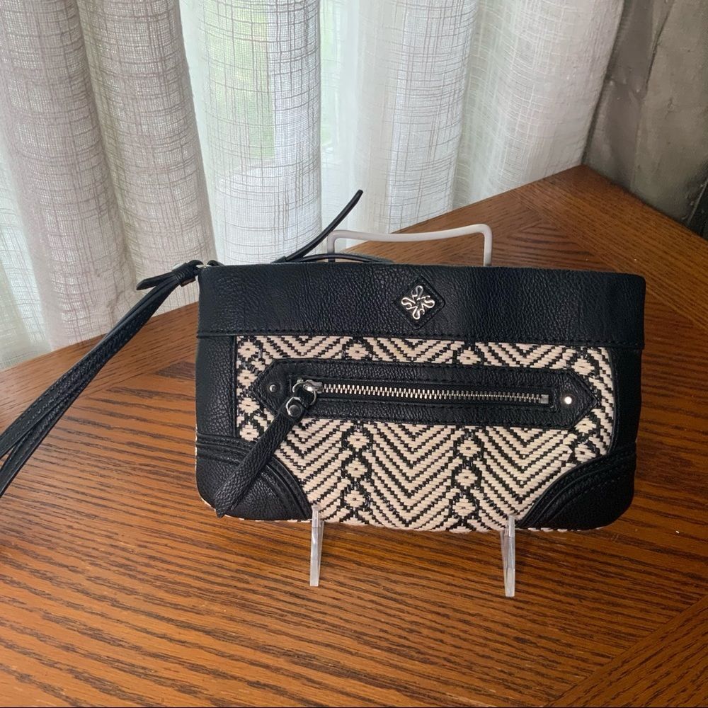 Simply Vera Vera Wang Black/White Wristlet Wallet